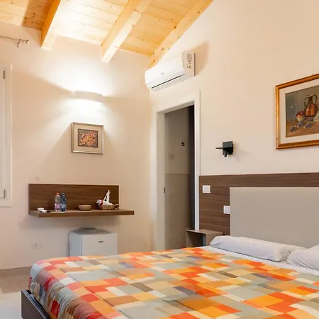 Eliseo Pensionat 3*