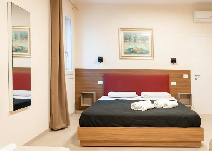 Πανσιόν Eliseo Μόντενα